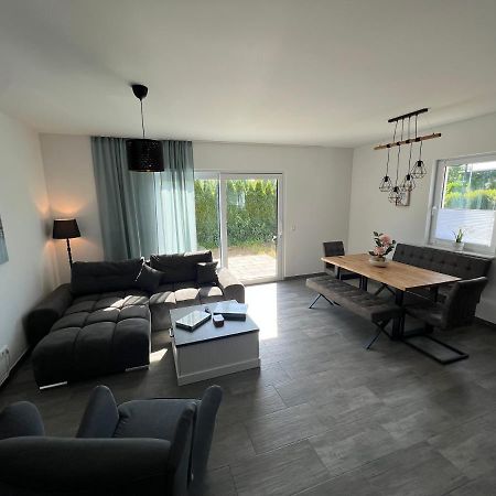 فيلا Doppelhaushaelfte Mit Terrasse Elmenhorst/Lichtenhagen المظهر الخارجي الصورة